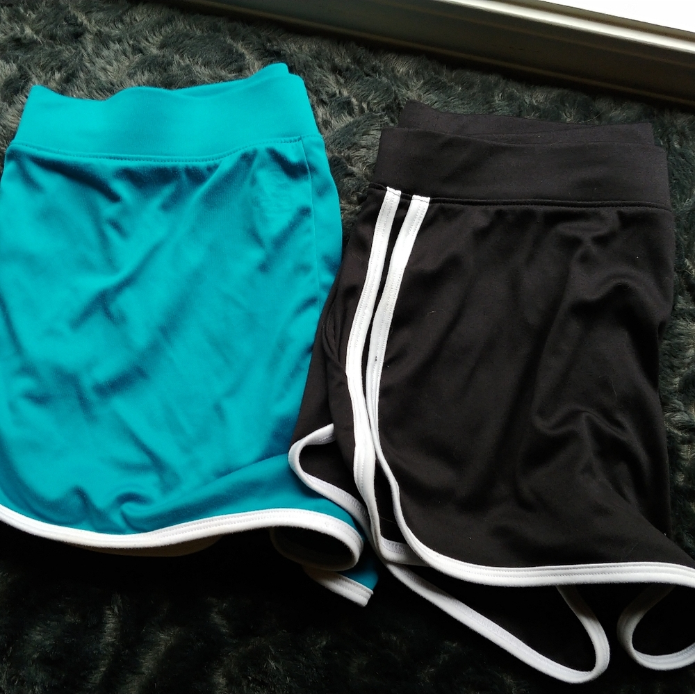 2 pairs xs running shorts
